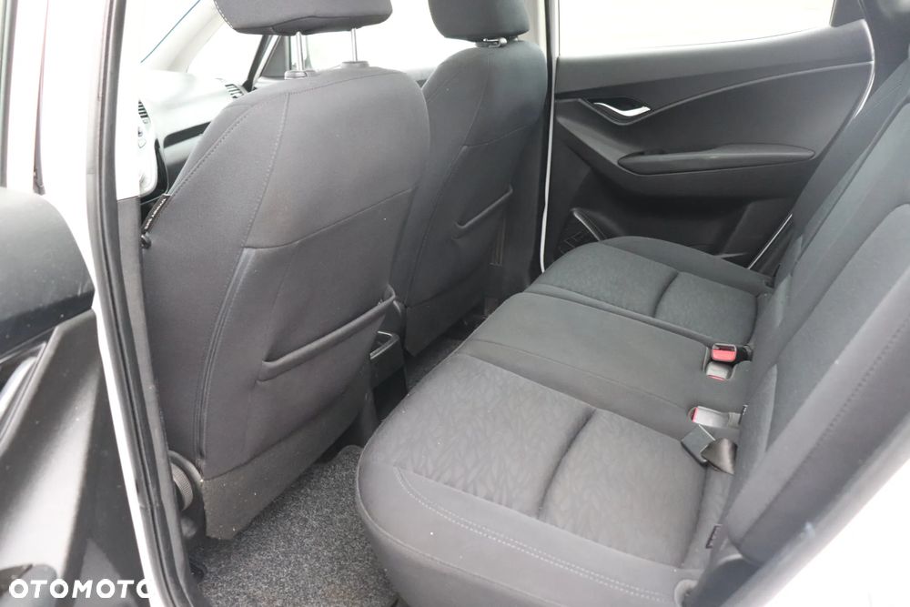 Hyundai ix20 1.4 CRDi Trend - 11