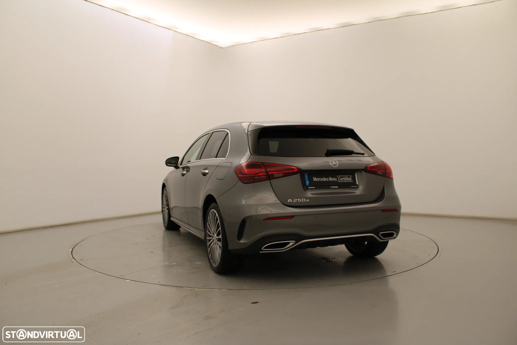 Mercedes-Benz A 250 e - 9