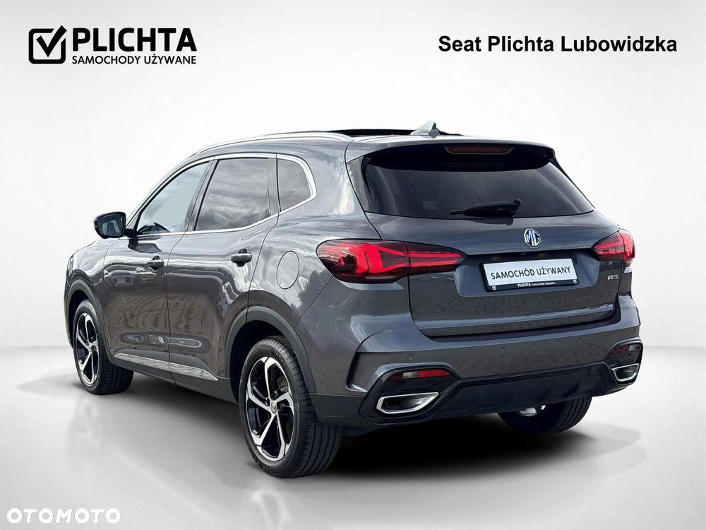 MG HS - 4