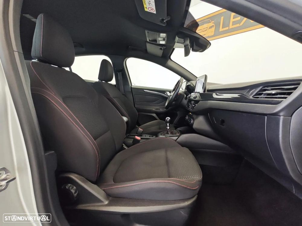 Ford Focus 1.0 EcoBoost ST-Line - 8