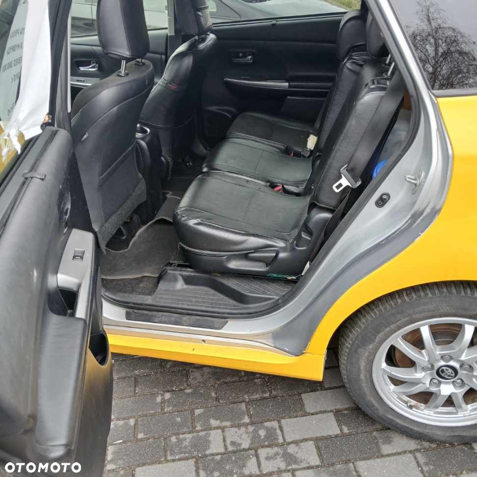 Toyota Prius+ (Hybrid) - 8