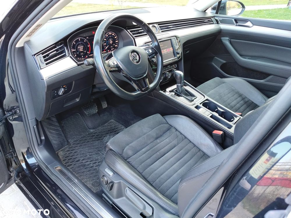Volkswagen Passat 2.0 TDI Bi-Turbo BMT 4Mot Highline DSG - 20