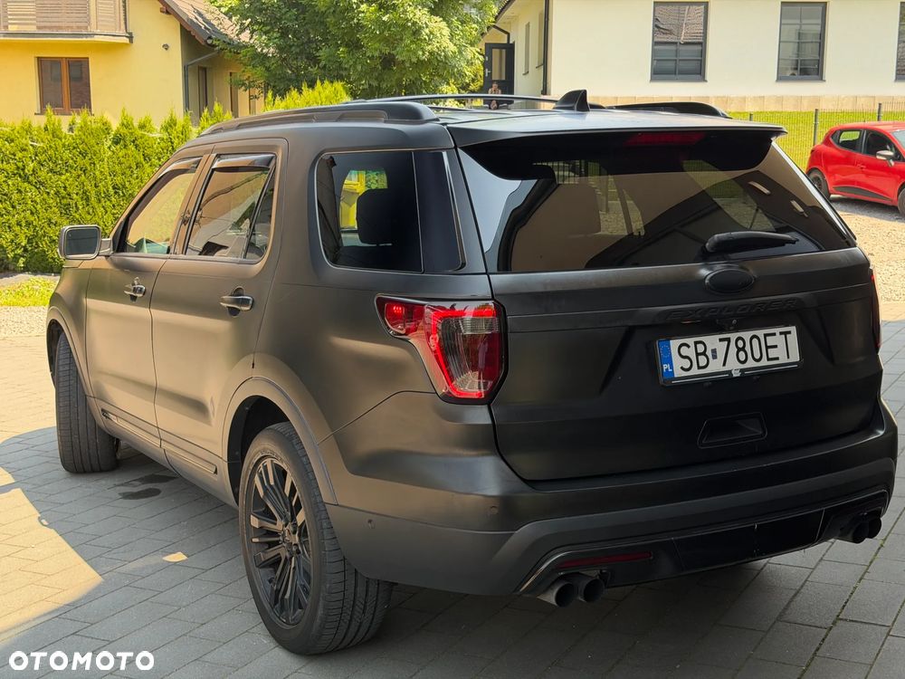 Ford Explorer - 7