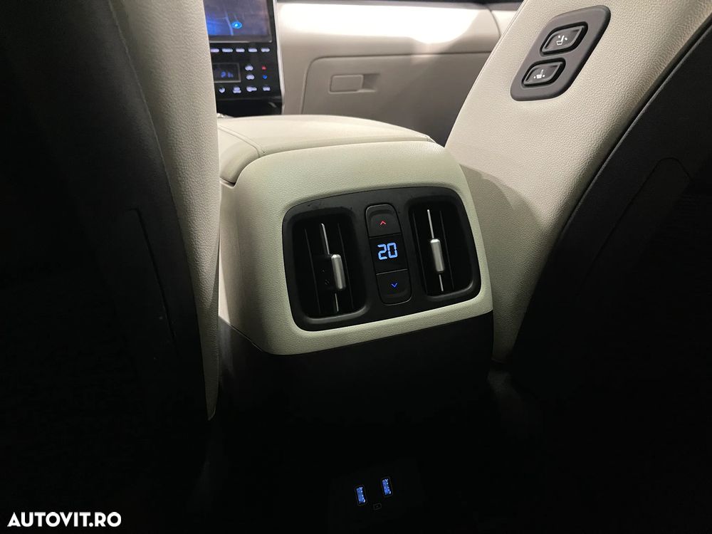 Hyundai Tucson blue 1.6 CRDi 2WD DCT Premium - 23