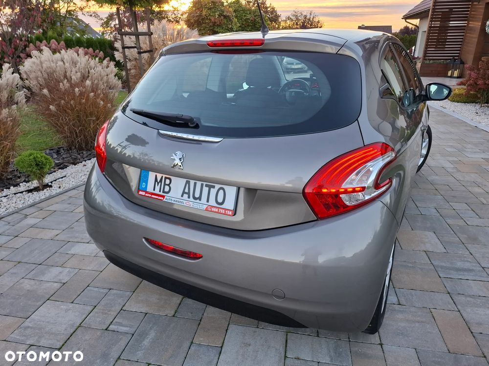 Peugeot 208 1.4 VTi Active - 17