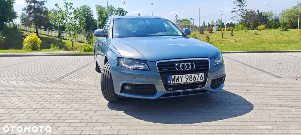Audi A4 Avant 2.0 TDI DPF quattro Ambiente - 8