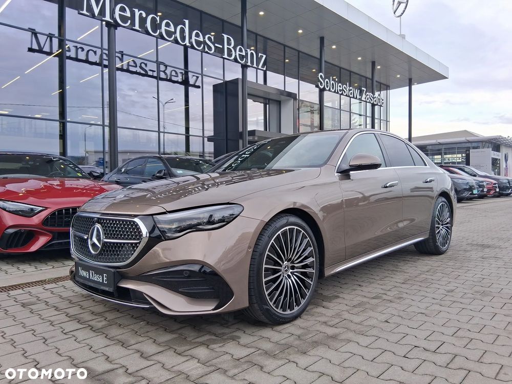 Mercedes-Benz Klasa E 220 d mHEV 4-Matic AMG 9G-Tronic - 1