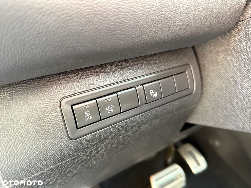 Peugeot 308 SW BlueHDi 180 EAT6 GT - 15