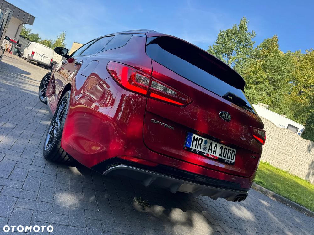 Kia Optima - 18