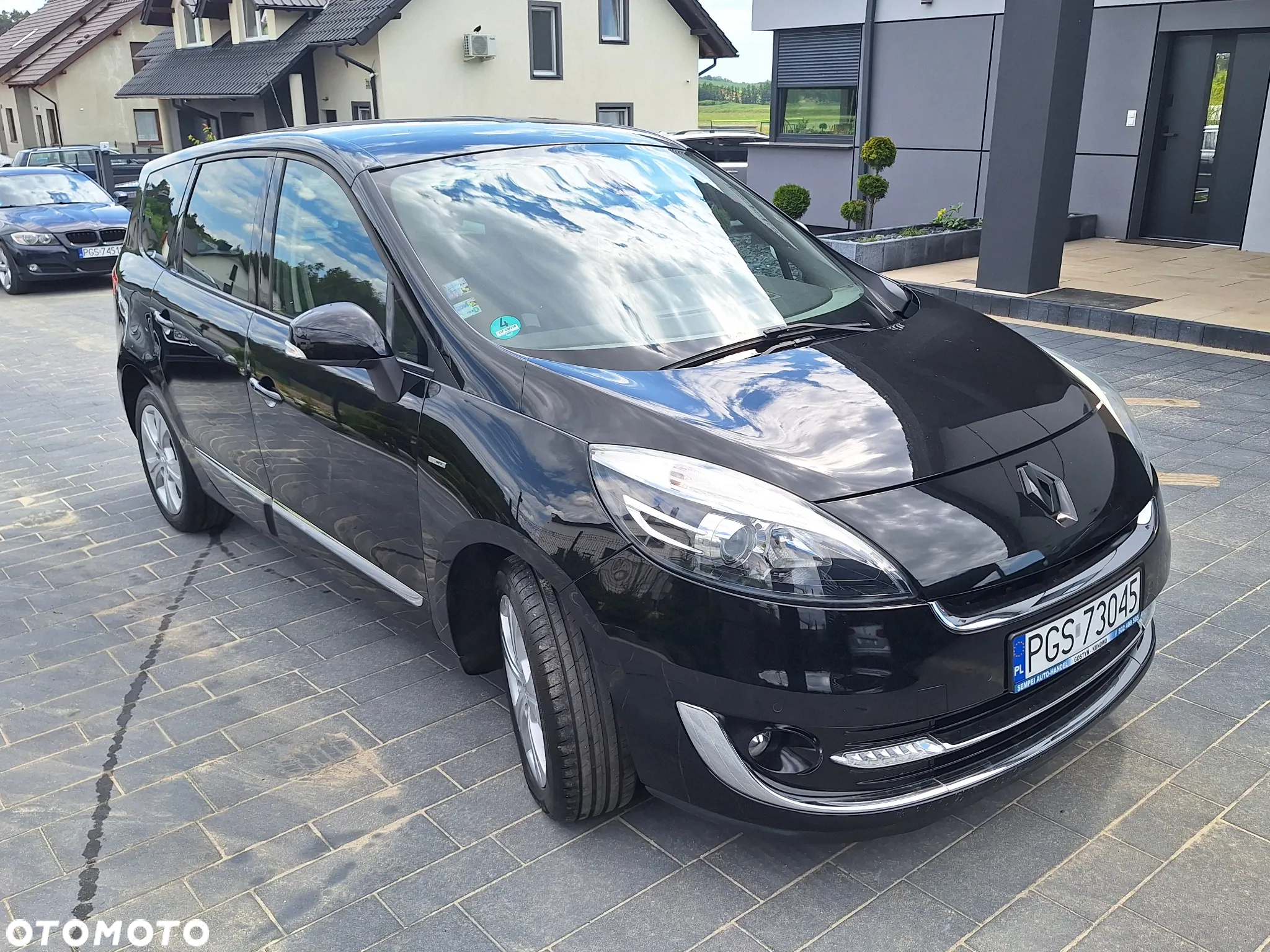Renault Grand Scenic Gr 1.4 16V TCE Bose Edition - 2
