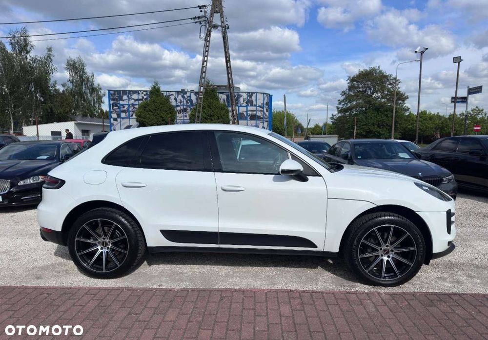 Porsche Macan - 4