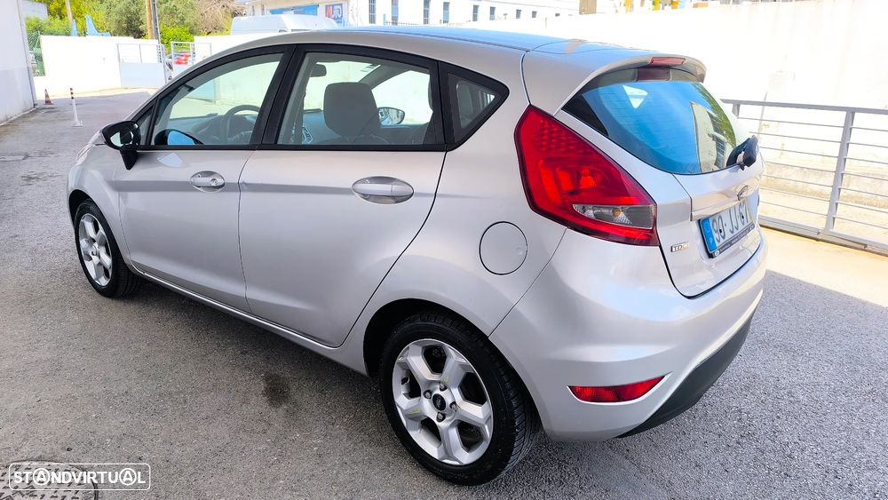 Ford Fiesta 1.4 TDCI Trend - 13