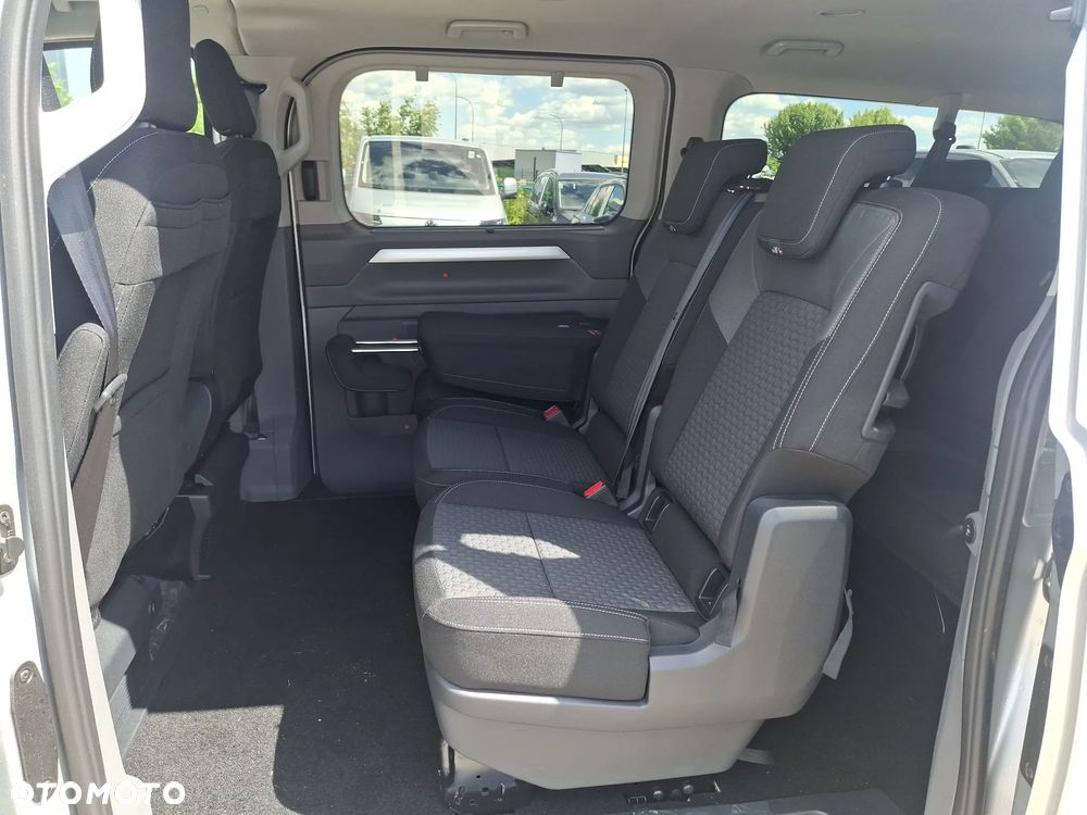 Volkswagen Caravelle - 23