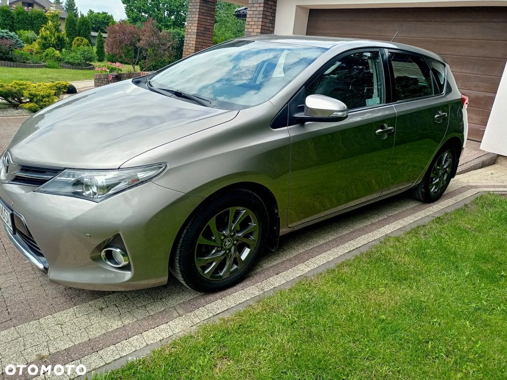 Toyota Auris 1.33 VVT-i Comfort - 1