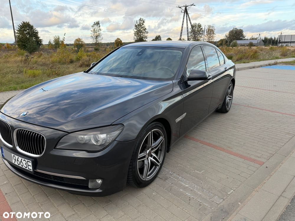 BMW Seria 7 730d - 30