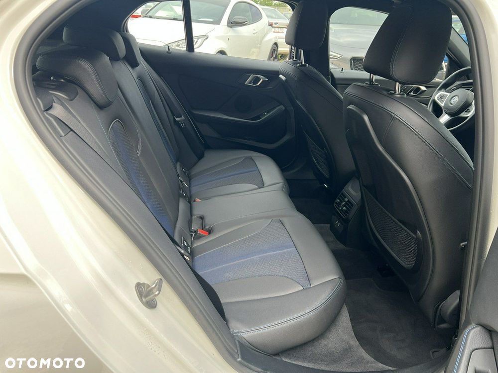 BMW Seria 1 116i M Sport - 13