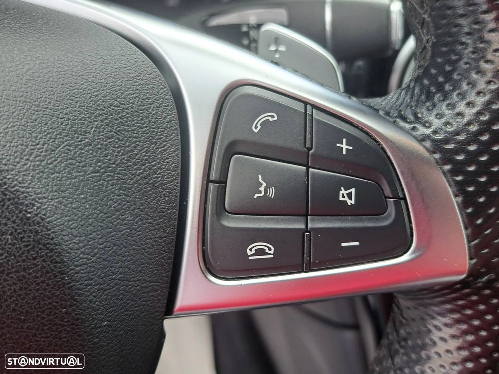 Mercedes-Benz GLC 220 d 4Matic 9G-TRONIC AMG Line - 33
