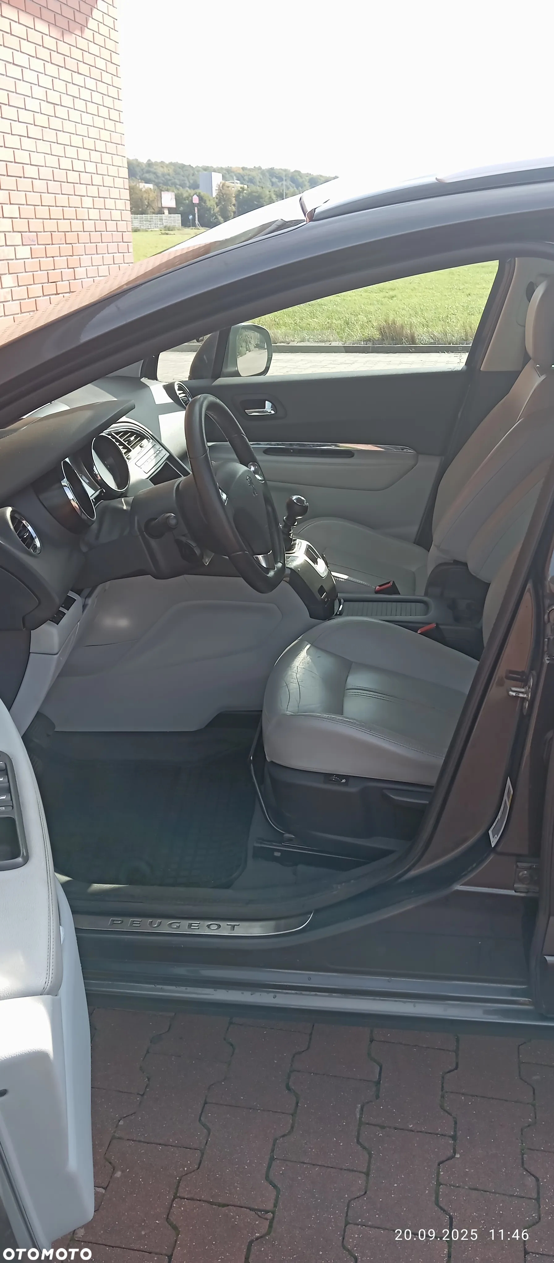 Peugeot 5008 - 15