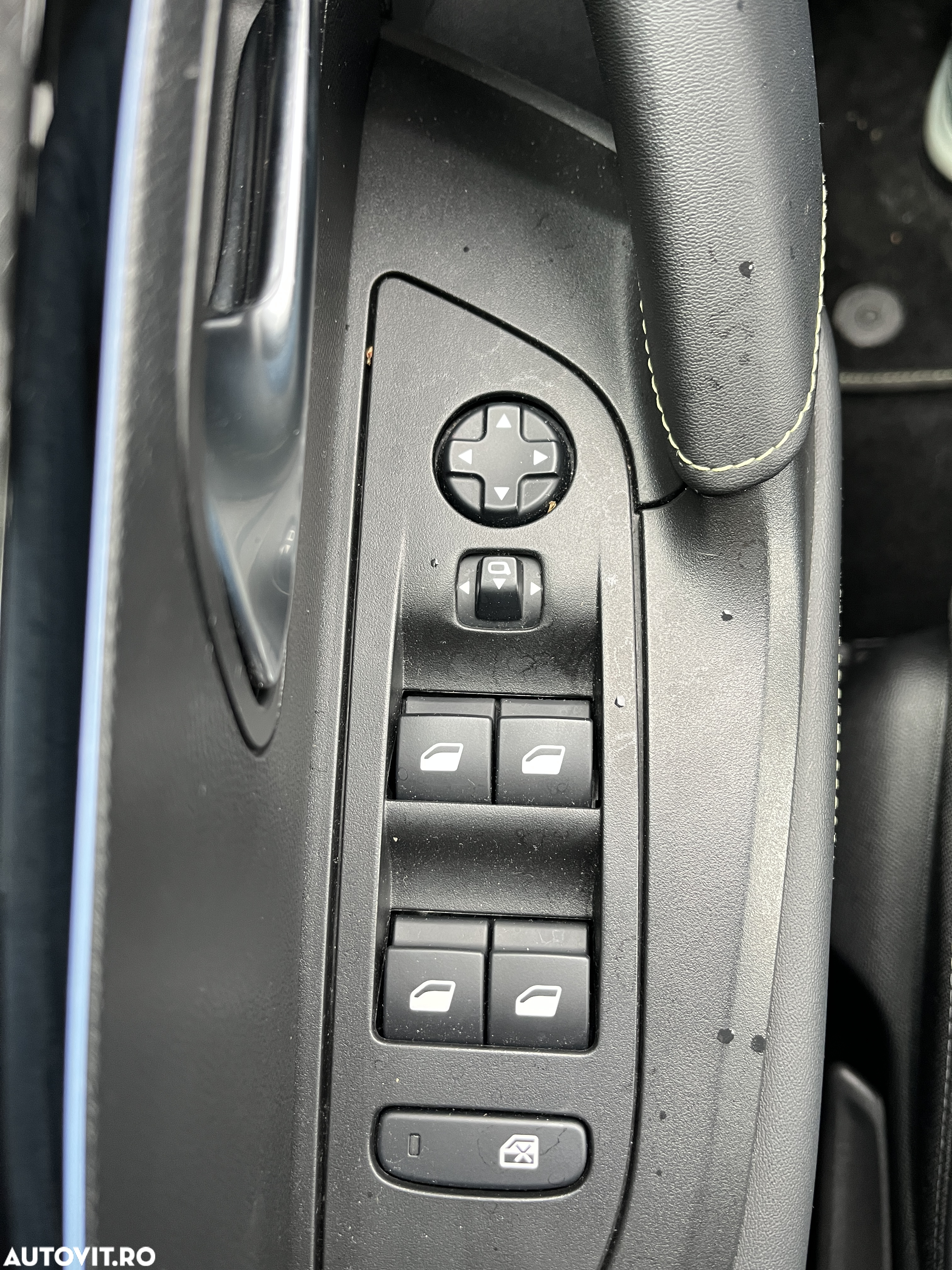 Peugeot 2008 e-2008 GT Line - 10