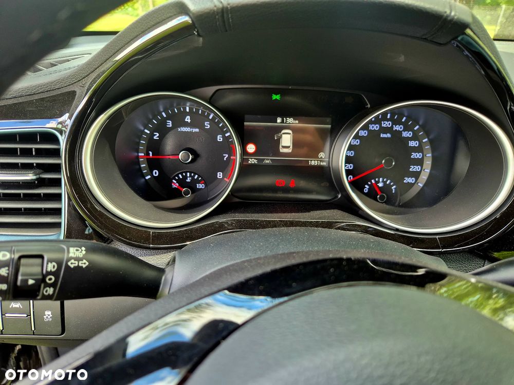 Kia Ceed - 9