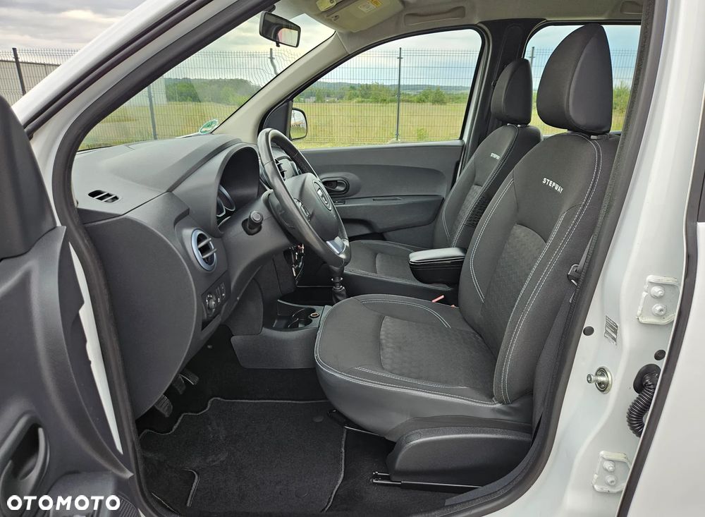 Dacia Lodgy dCi 110 Stepway - 14