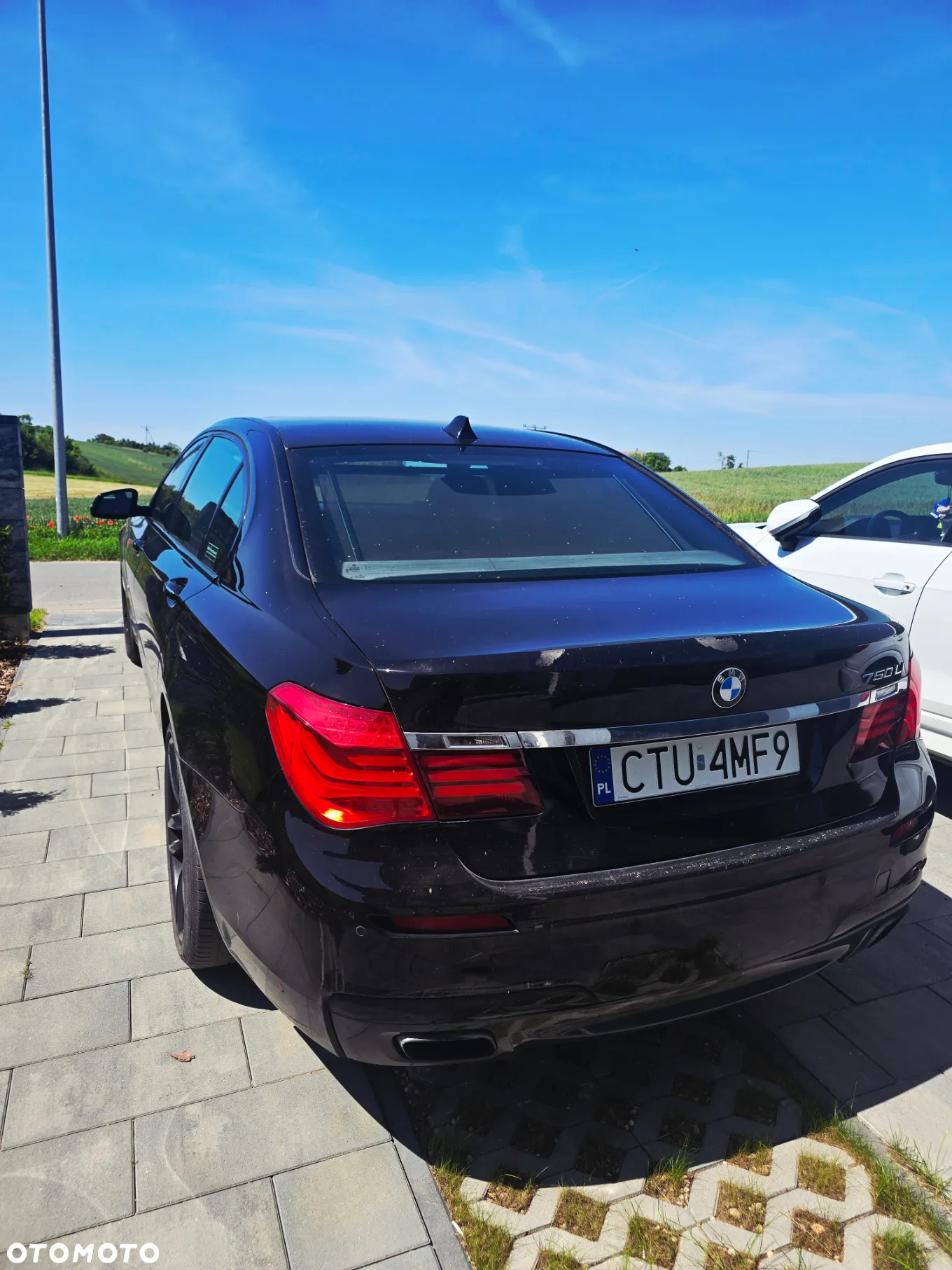 BMW Seria 7 750Li - 12