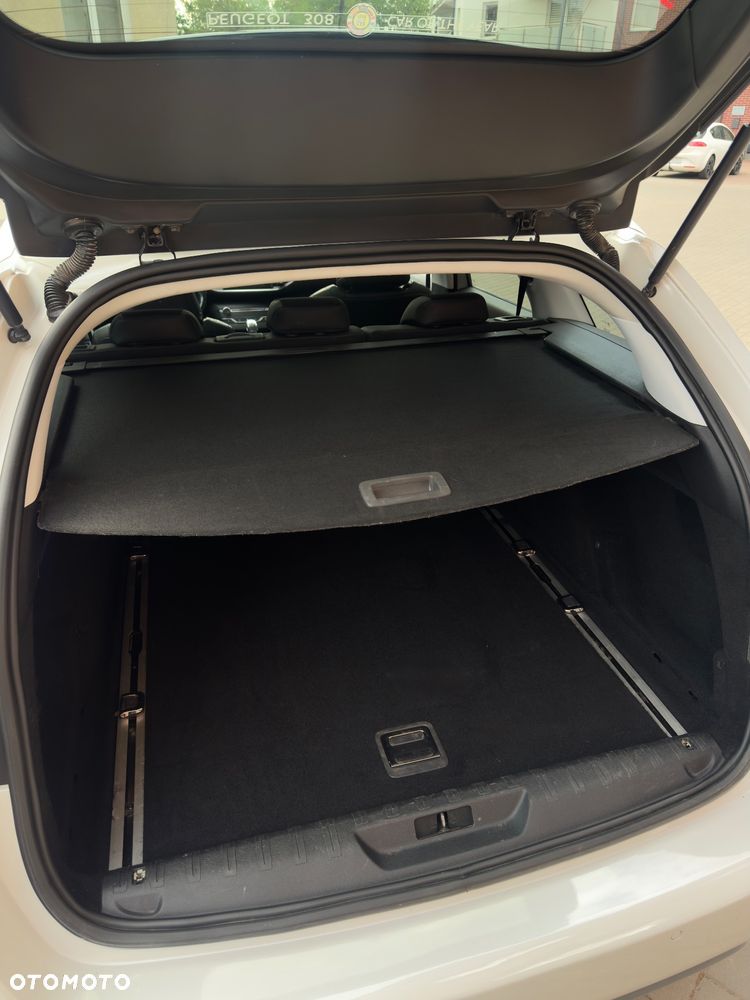 Peugeot 308 e-HDi 115 Stop & Start Allure - 12