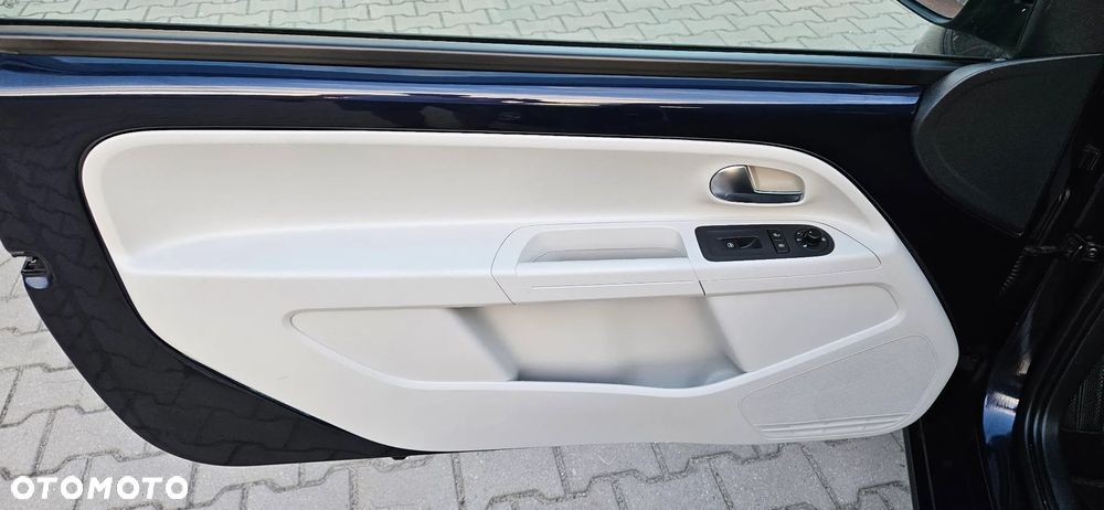 Volkswagen up! BlueMotion Technology move - 20
