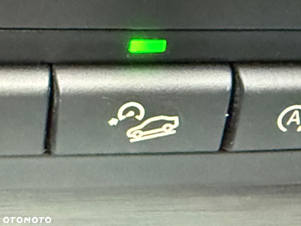 BMW Seria 3 320d xDrive - 15