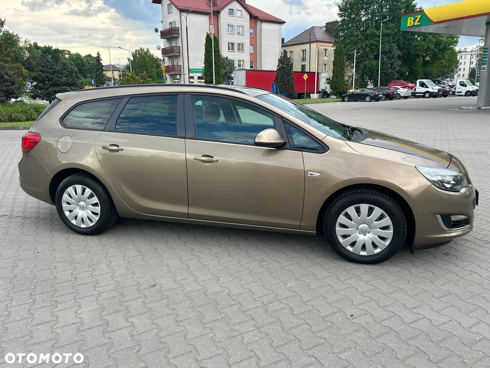 Opel Astra 1.4 Turbo - 9