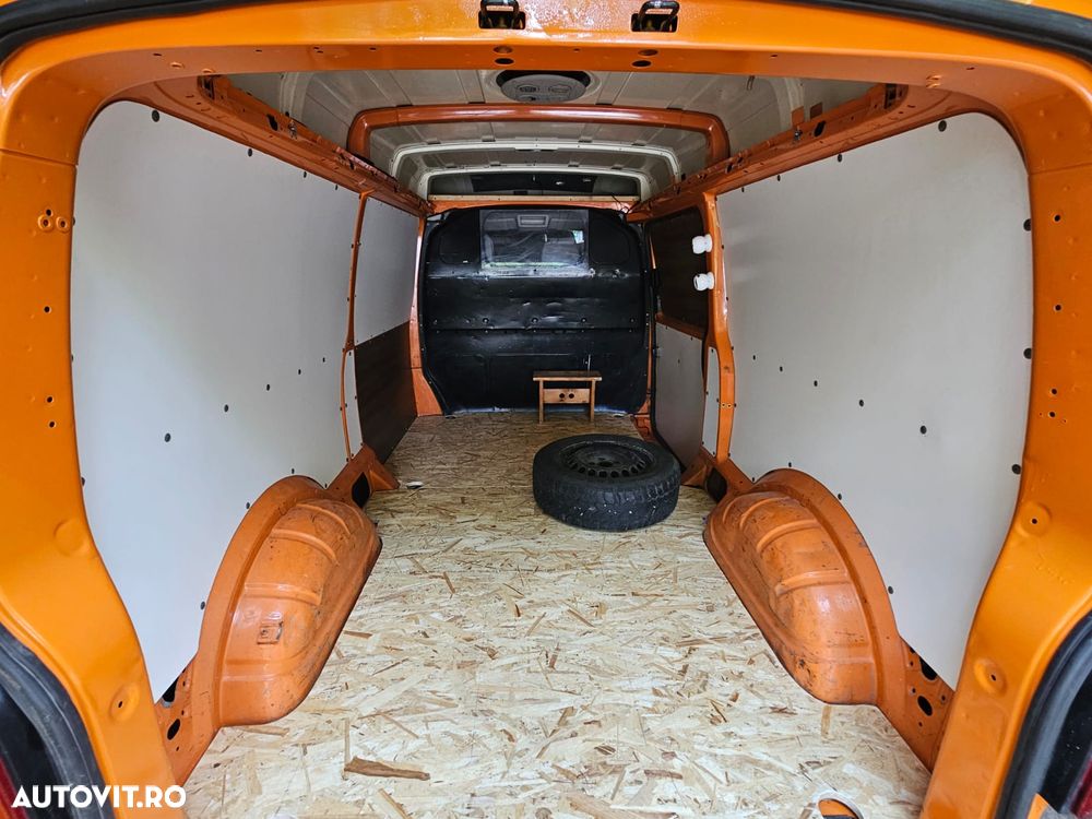Volkswagen Transporter - 10