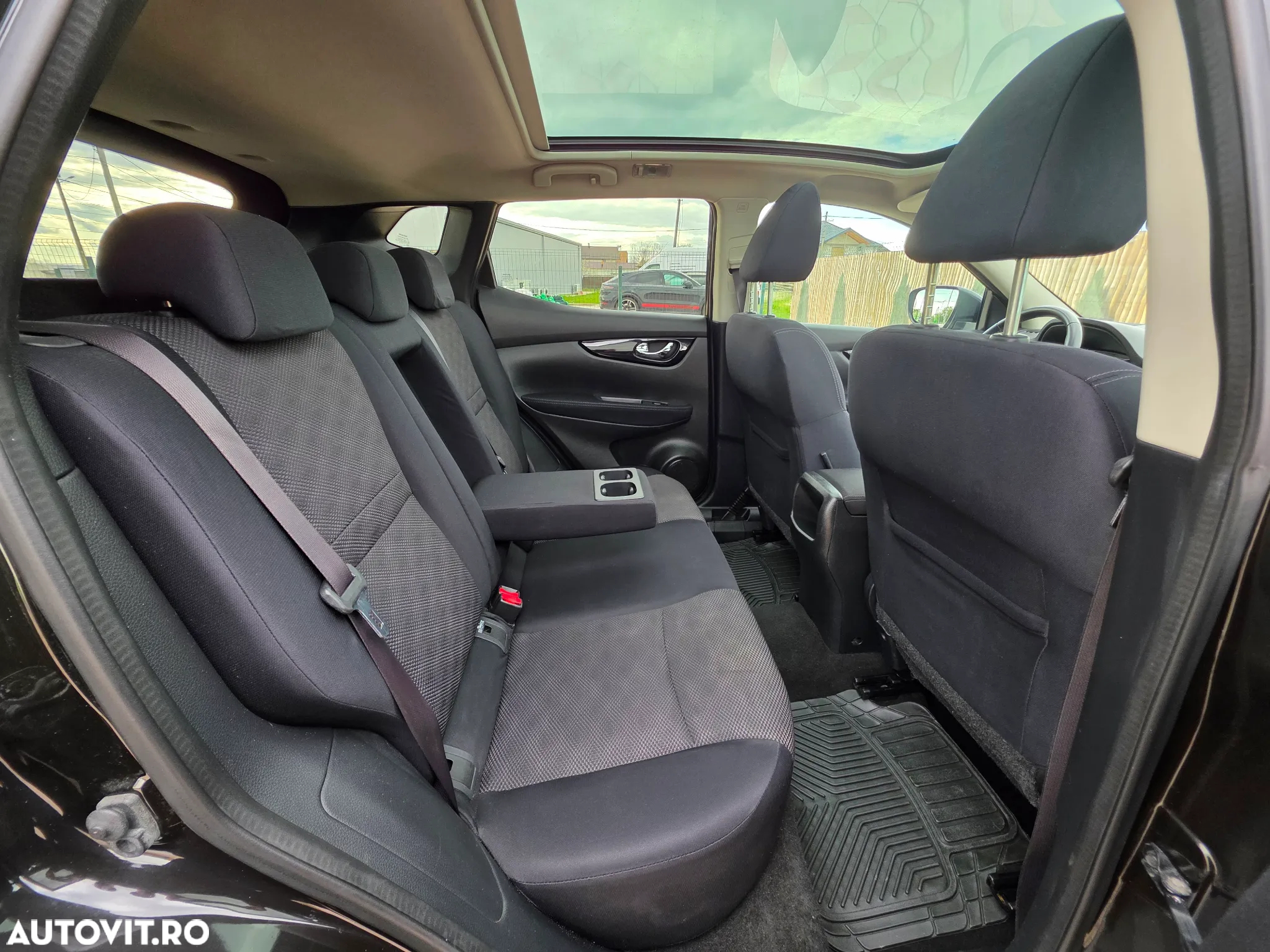 Nissan Qashqai 1.6 DCI TEKNA - 20