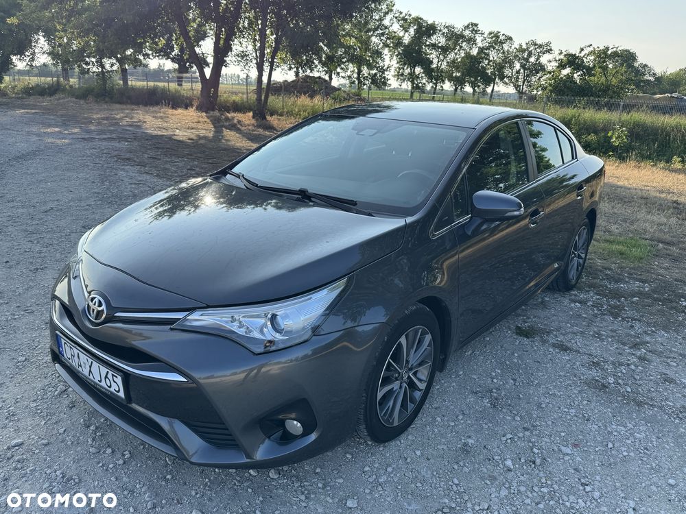 Toyota Avensis - 4