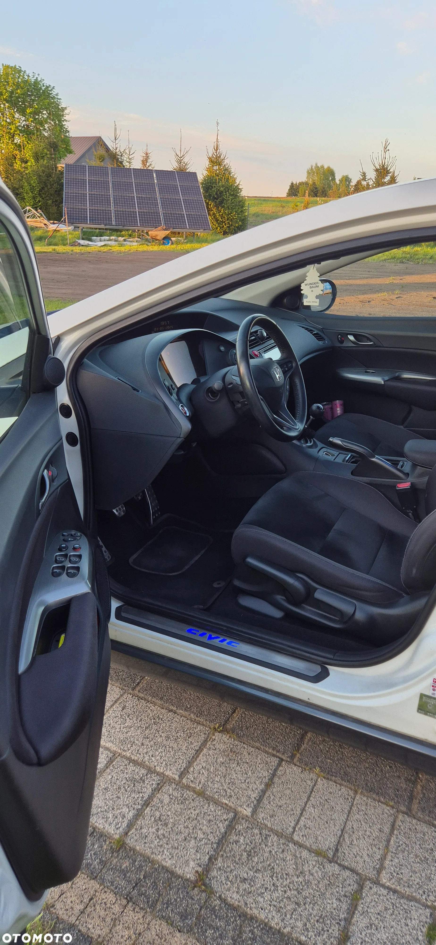 Honda Civic 1.8i-VTEC 50 Jahre Edition - 6