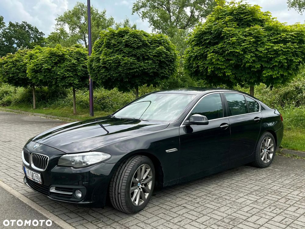 BMW Seria 5 525d Luxury Line - 13