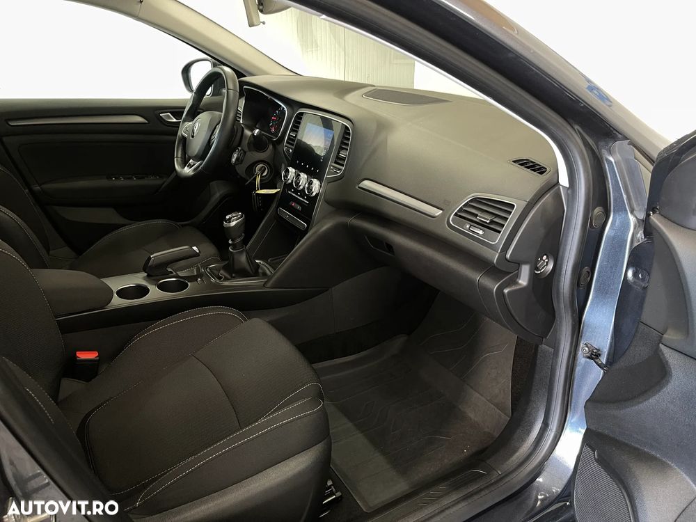 Renault Megane TCe 140 GPF Zen - 10