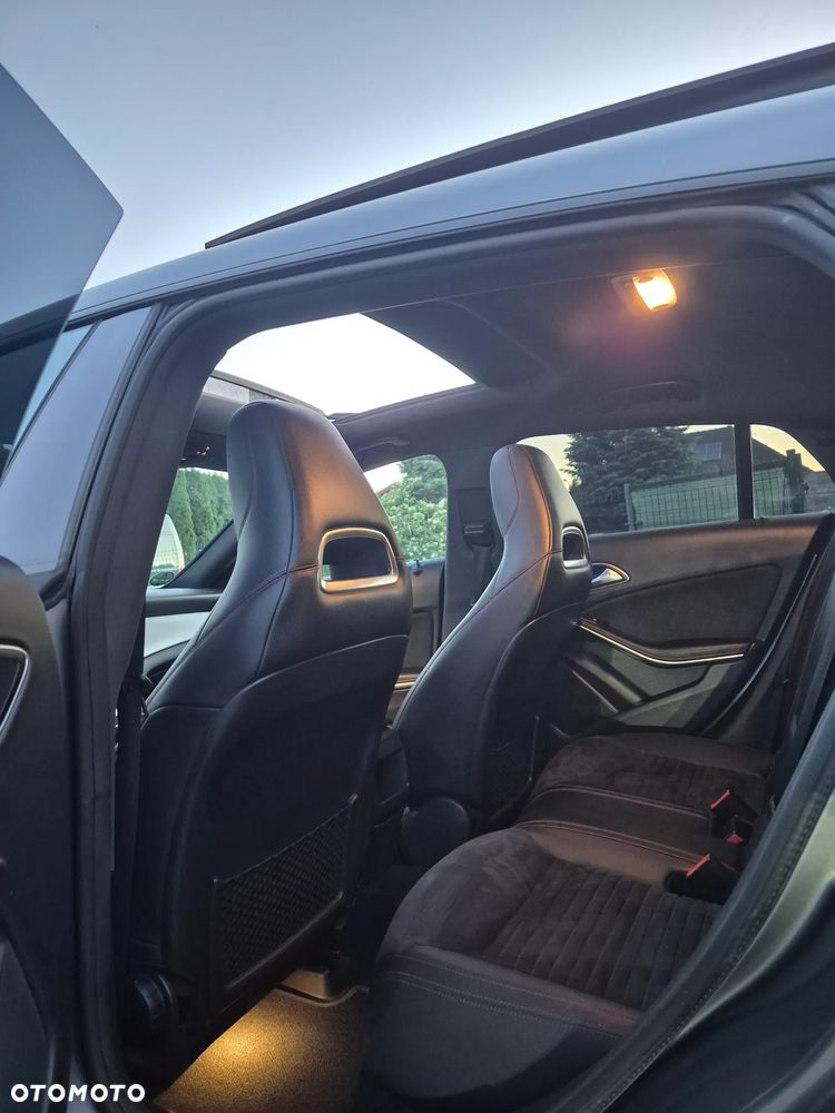 Mercedes-Benz CLA 200 7G-DCT AMG Line - 18