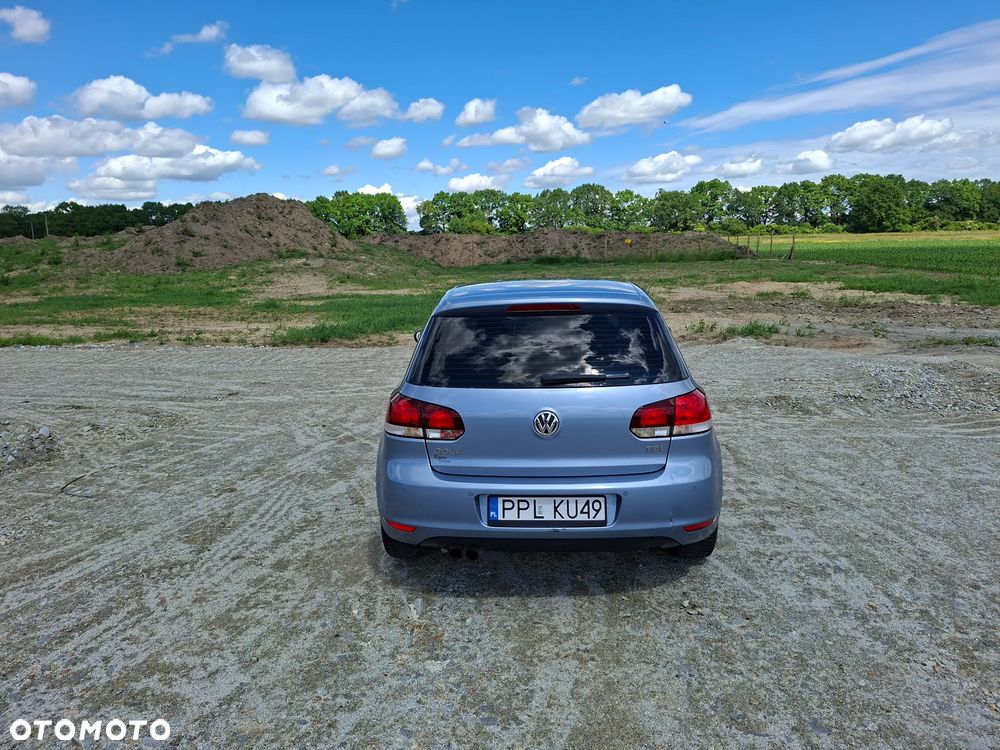 Volkswagen Golf 2.0 TDI DPF Highline - 5