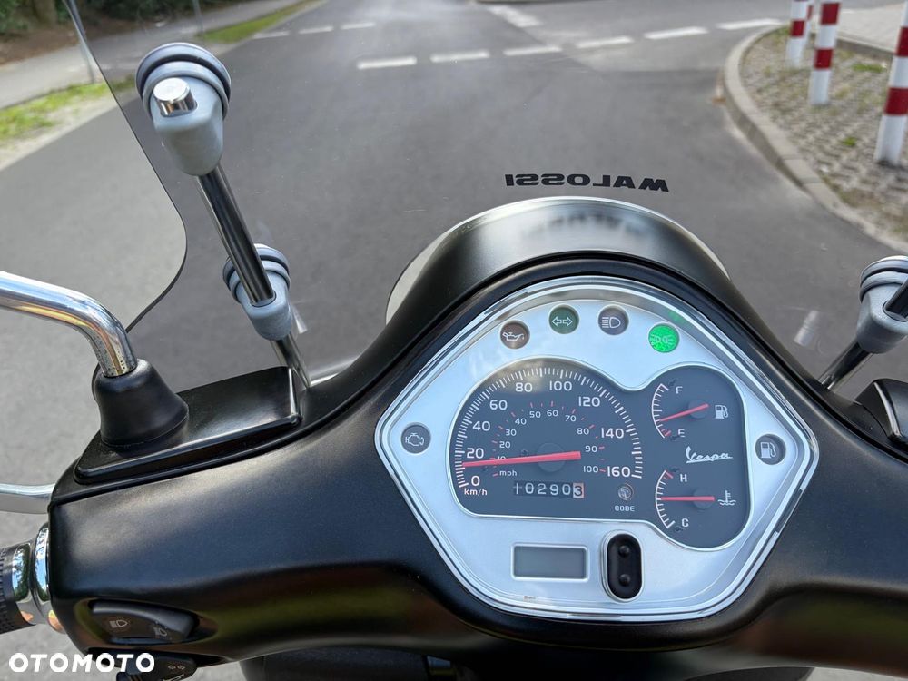 Vespa GTS - 7
