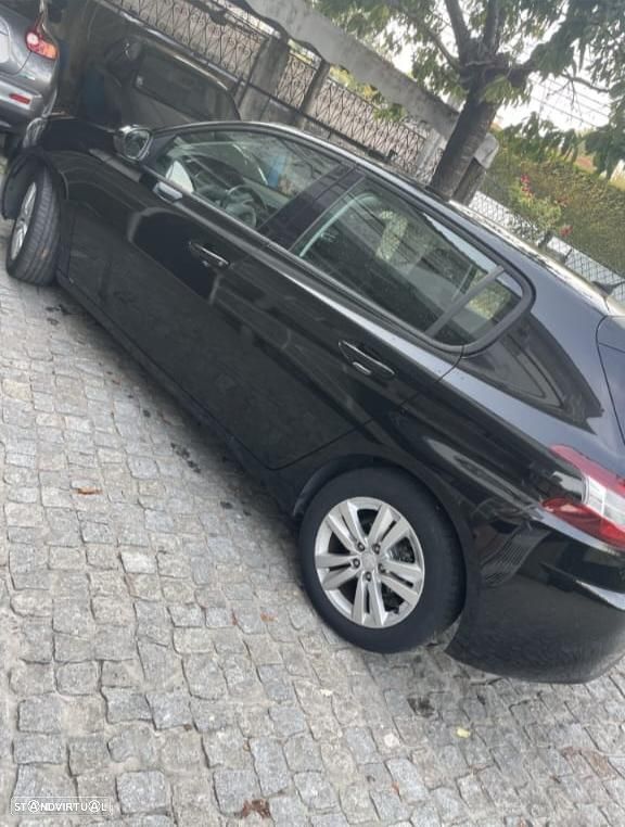 Peugeot 308 - 3