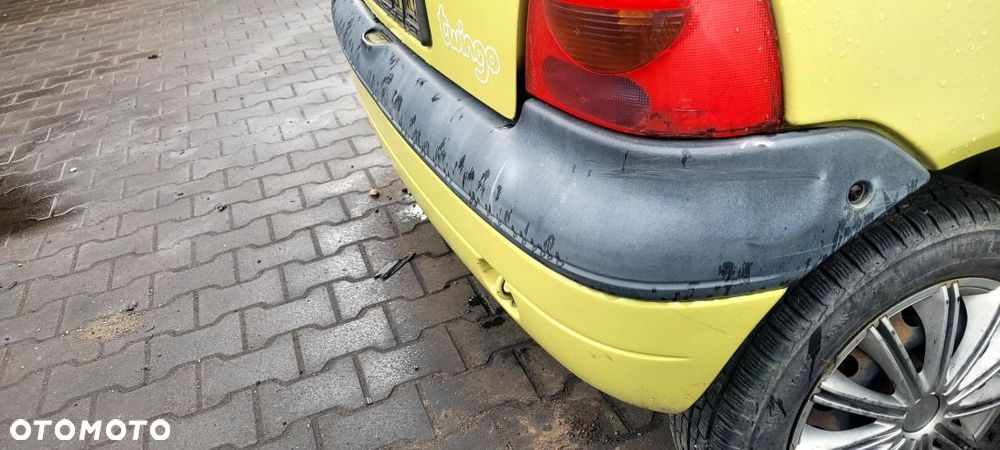 LAMPA TYLNA PRAWA Renault Twingo 1999 - 2