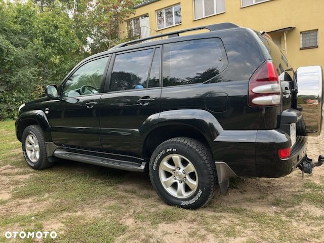 Toyota Land Cruiser - 4