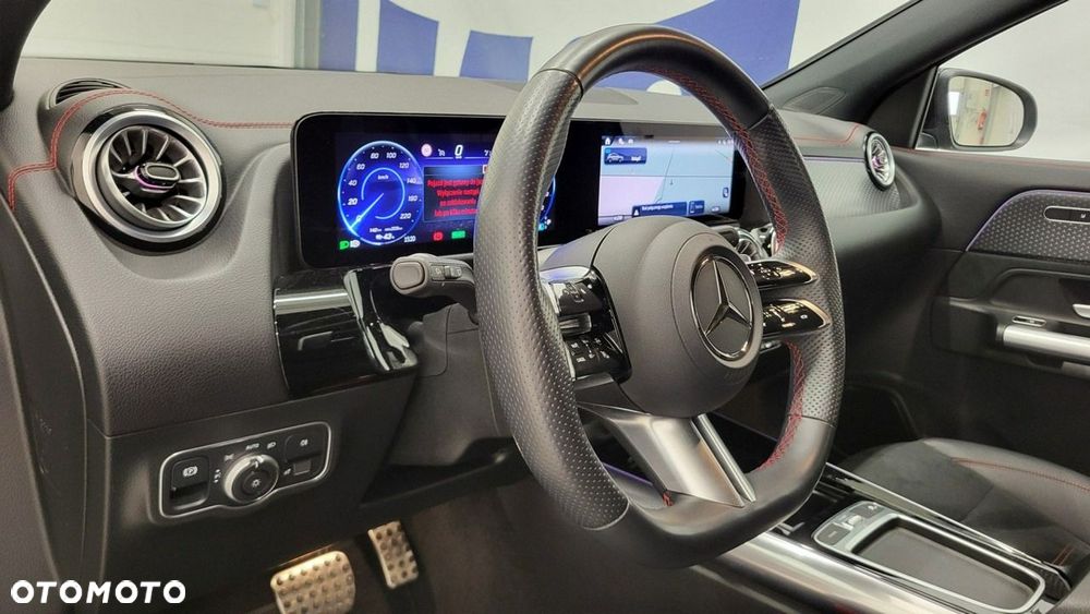 Mercedes-Benz EQA - 13