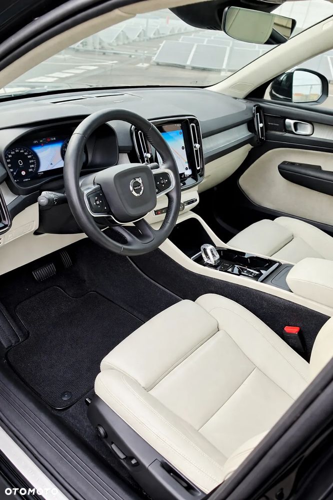 Volvo XC 40 T3 Inscription - 35