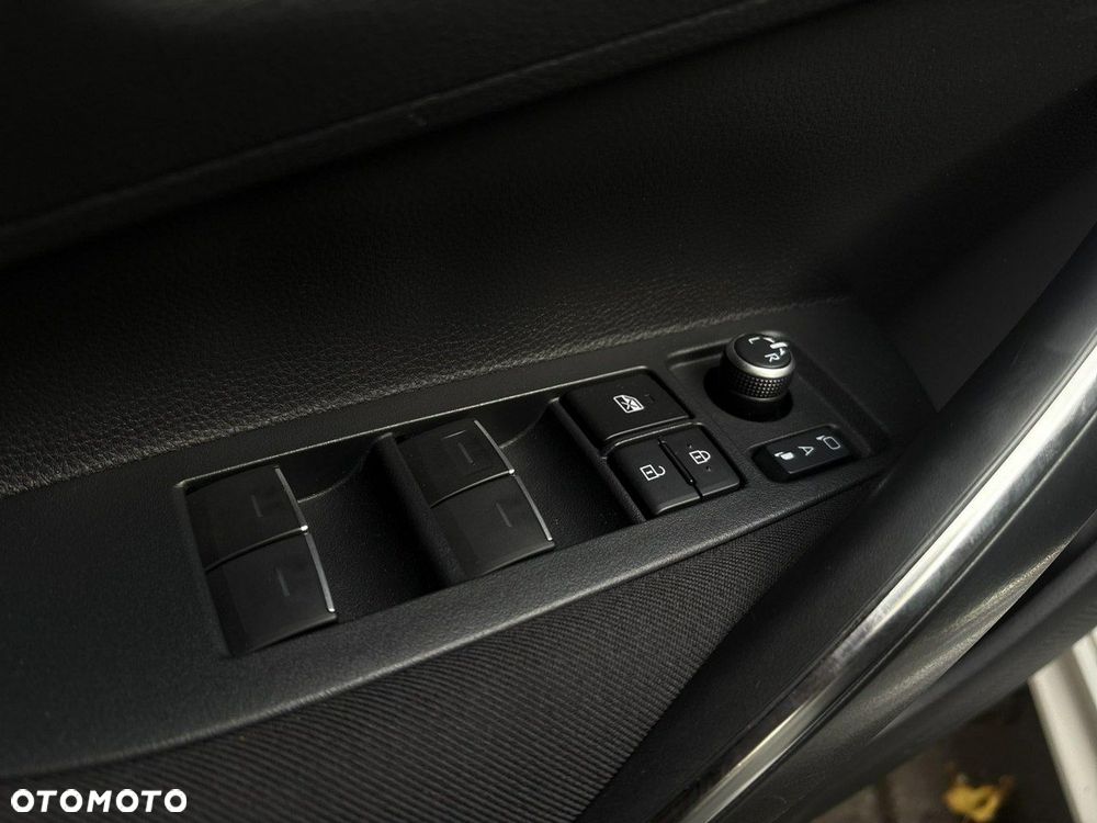 Toyota Corolla 1.8 Hybrid Comfort - 16