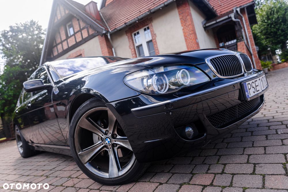 BMW Seria 7 750i - 3