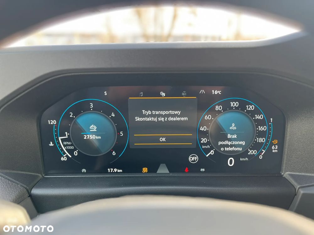 Volkswagen Caravelle - 14