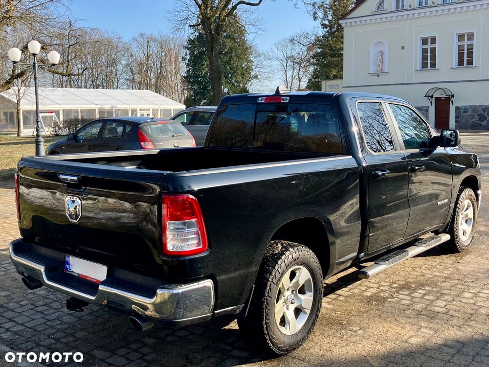 Dodge RAM - 8