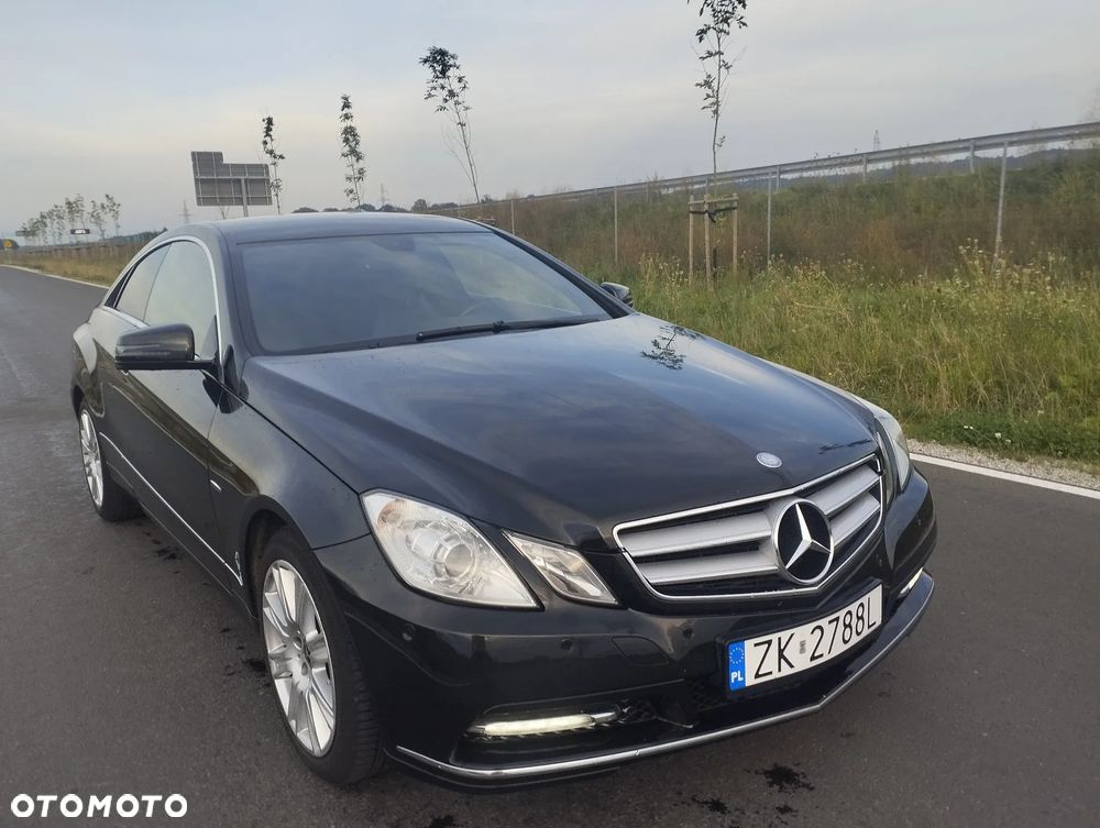 Mercedes-Benz Klasa E 200 BlueEFFICIENCY 7G-TRONIC Avantgarde - 7