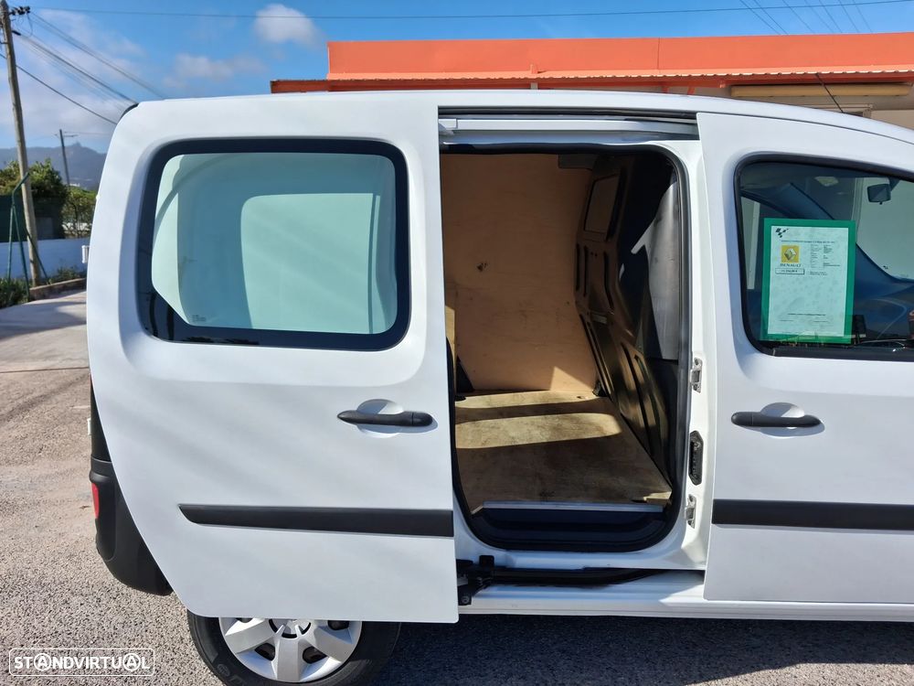 Renault 1.5 Blue dCi 95 Cvs - 8